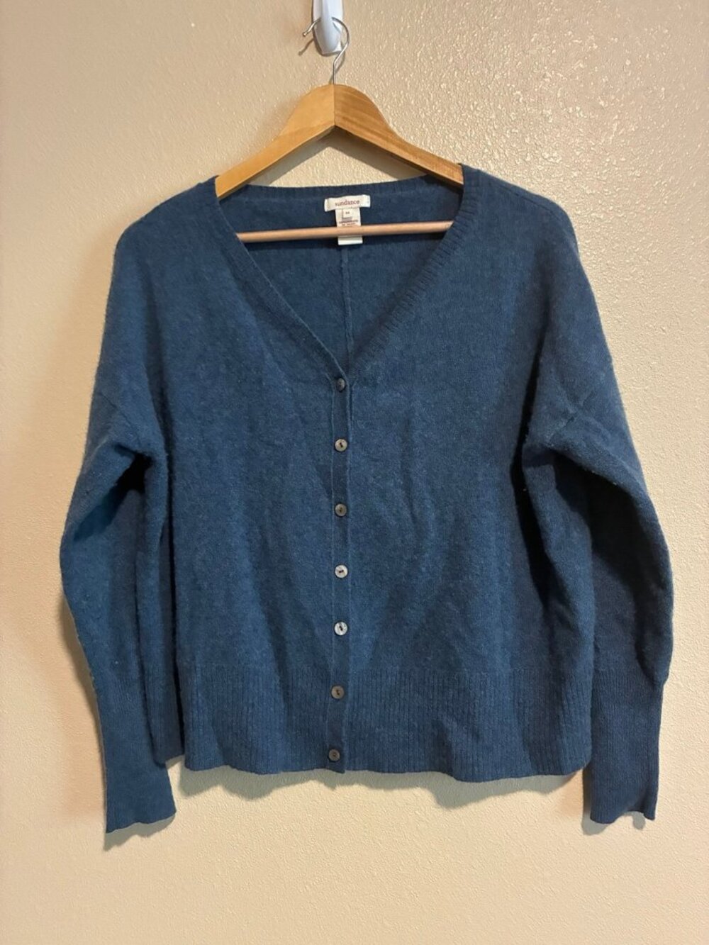 Sundance Women's Blue Pearl Button Up 100% Cashmere Sweater Size Medium